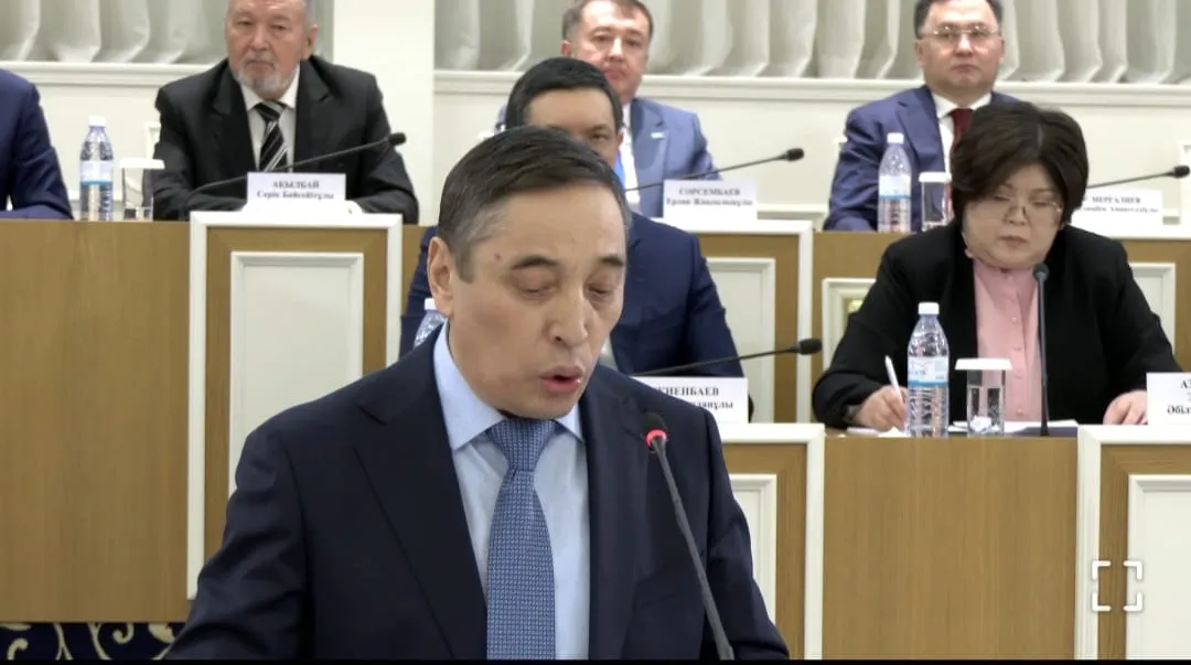 Известный журналист предложил закрепить светский характер воспитания и образования на уровне Конституции