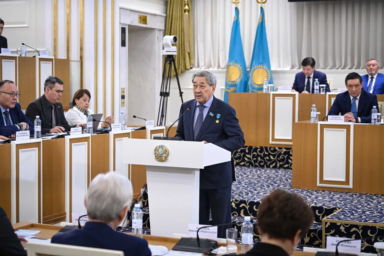 Конституционная реформа имеет особое значение для будущего страны  – Бактыкожа Измухамбетов