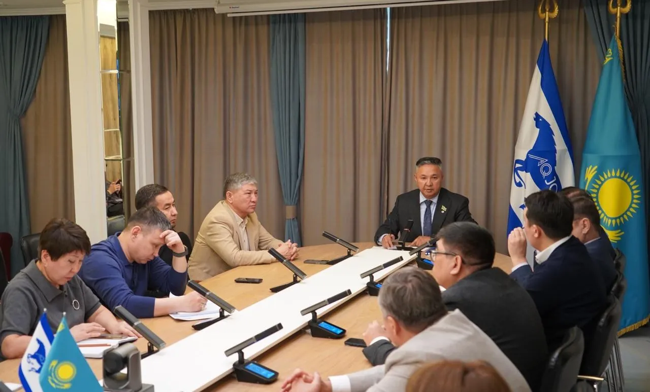 Партийные фракции «Ак жол» поддержали концептуальные положения Новой Конституции