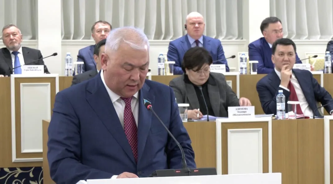 Депутат халықаралық шарттардың басымдығына қатысты Конституциядағы өзгерістерді түсіндірді