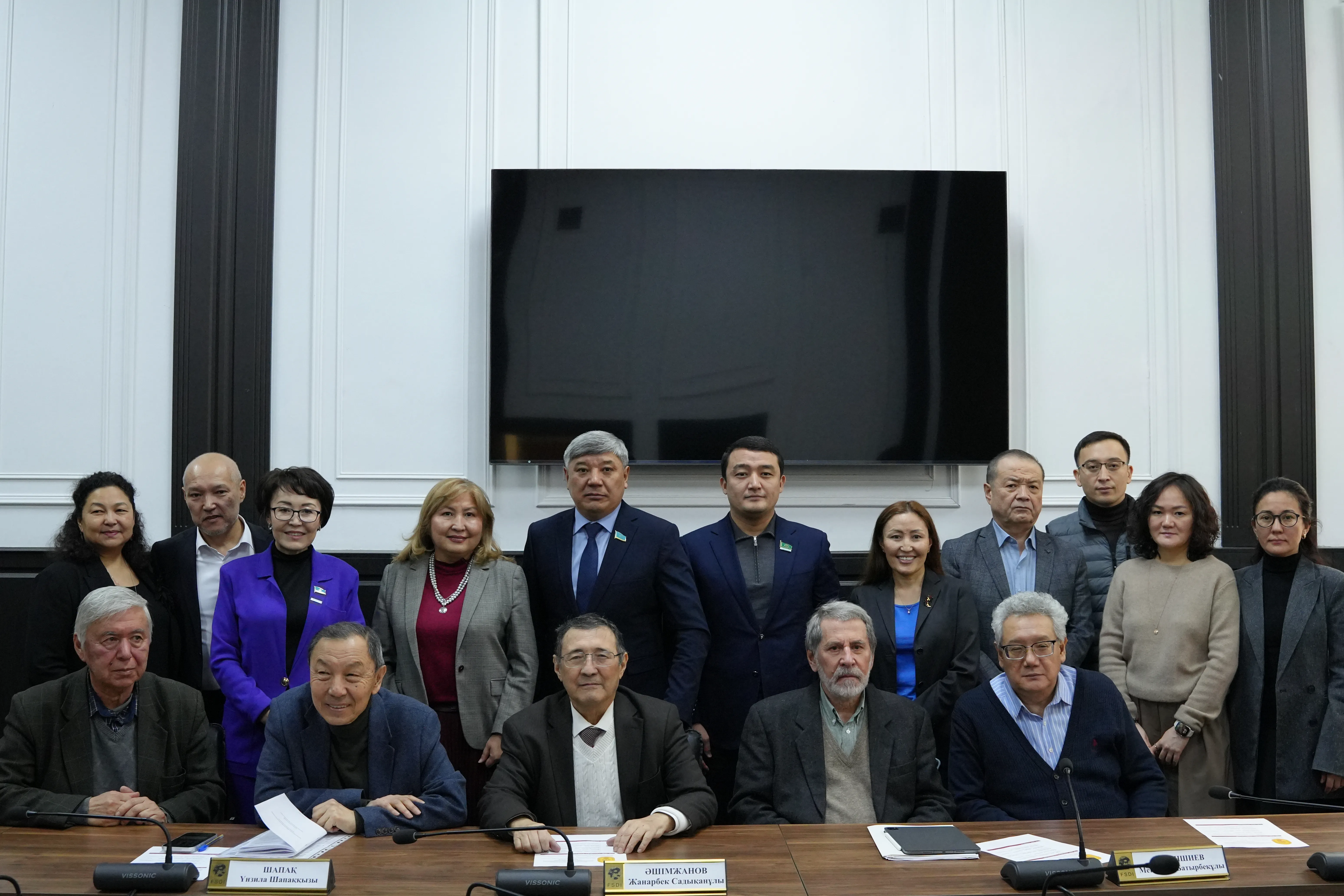 Сарапшылар қауымдастығы Қазақстанның жаңа Конституциясының жобасын қолдады