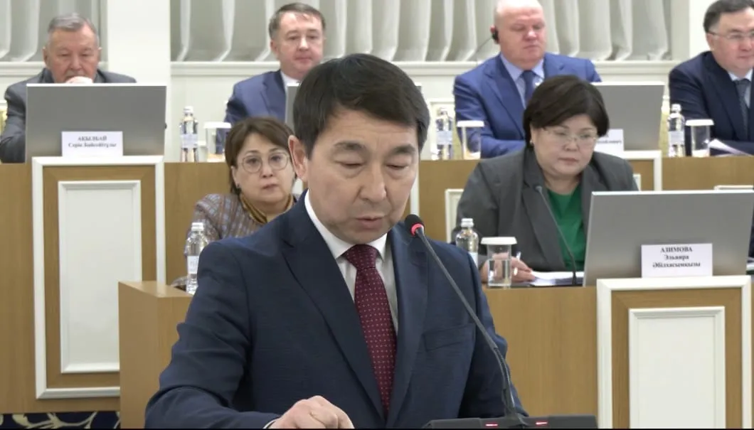 В проект новой Конституции внесена норма, закрепляющая тенге в качестве национальной валюты - Бакыт Нурмуханов