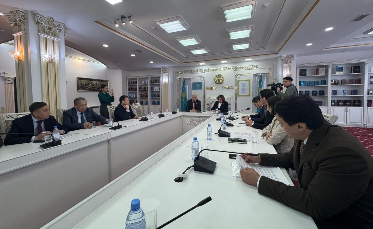 Бас редакторлар клубы жаңа Конституция жобасын қолдайтынын мәлімдеді