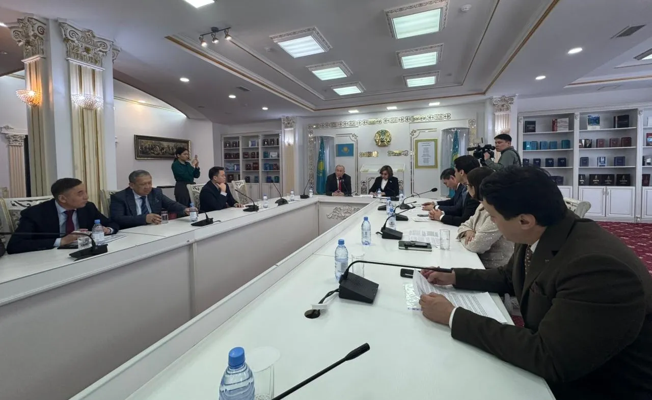 Клуб главных редакторов заявил о поддержке проекта новой Конституции