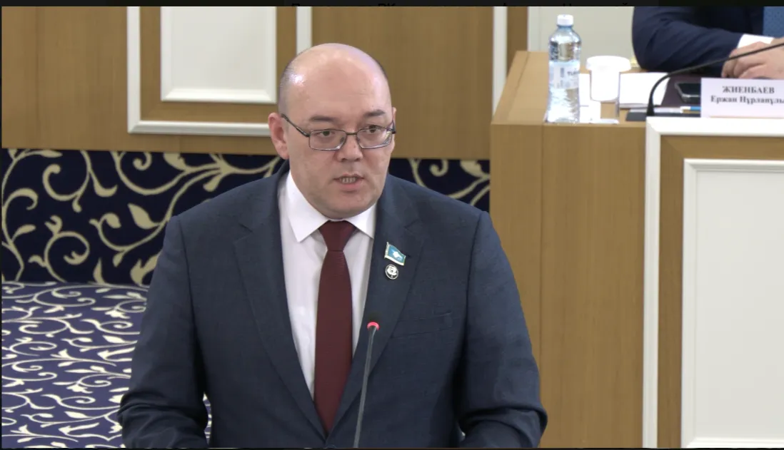 Жаңа Конституция орнықты әрі адамға бағдарланған саясаттың негізін қалыптастырады – Асхат Рахымжанов