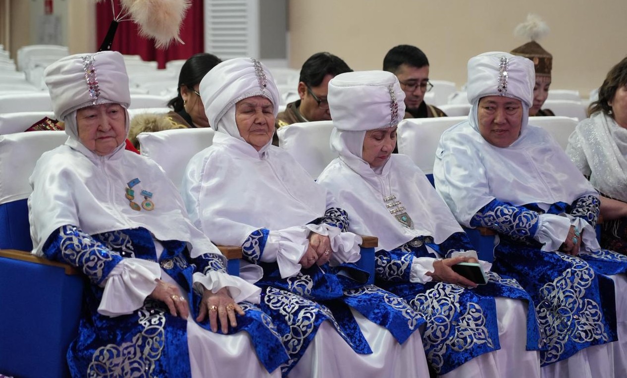 Қолөнершілер мен шығармашылық ұжымдардың өкілдері жаңа Конституцияның маңыздылығын жан-жақты талқылады