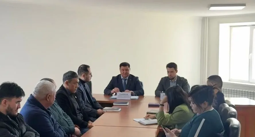 В Семее обсудили изменения в Конституцию РК по вопросам предпринимательства