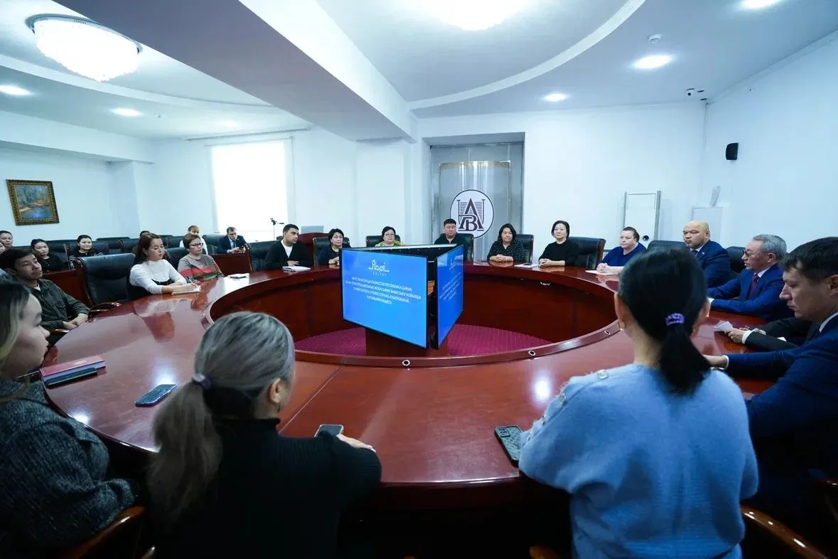 Конституциялық комиссия мүшесі жаңа Конституцияның басымдықтары туралы айтты