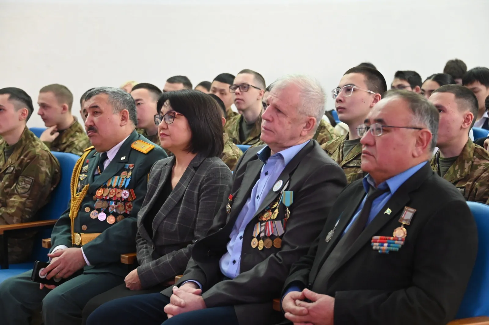 Абай гарнизонында патриоттық тәрбиеге арналған тағылымды кеш өтті