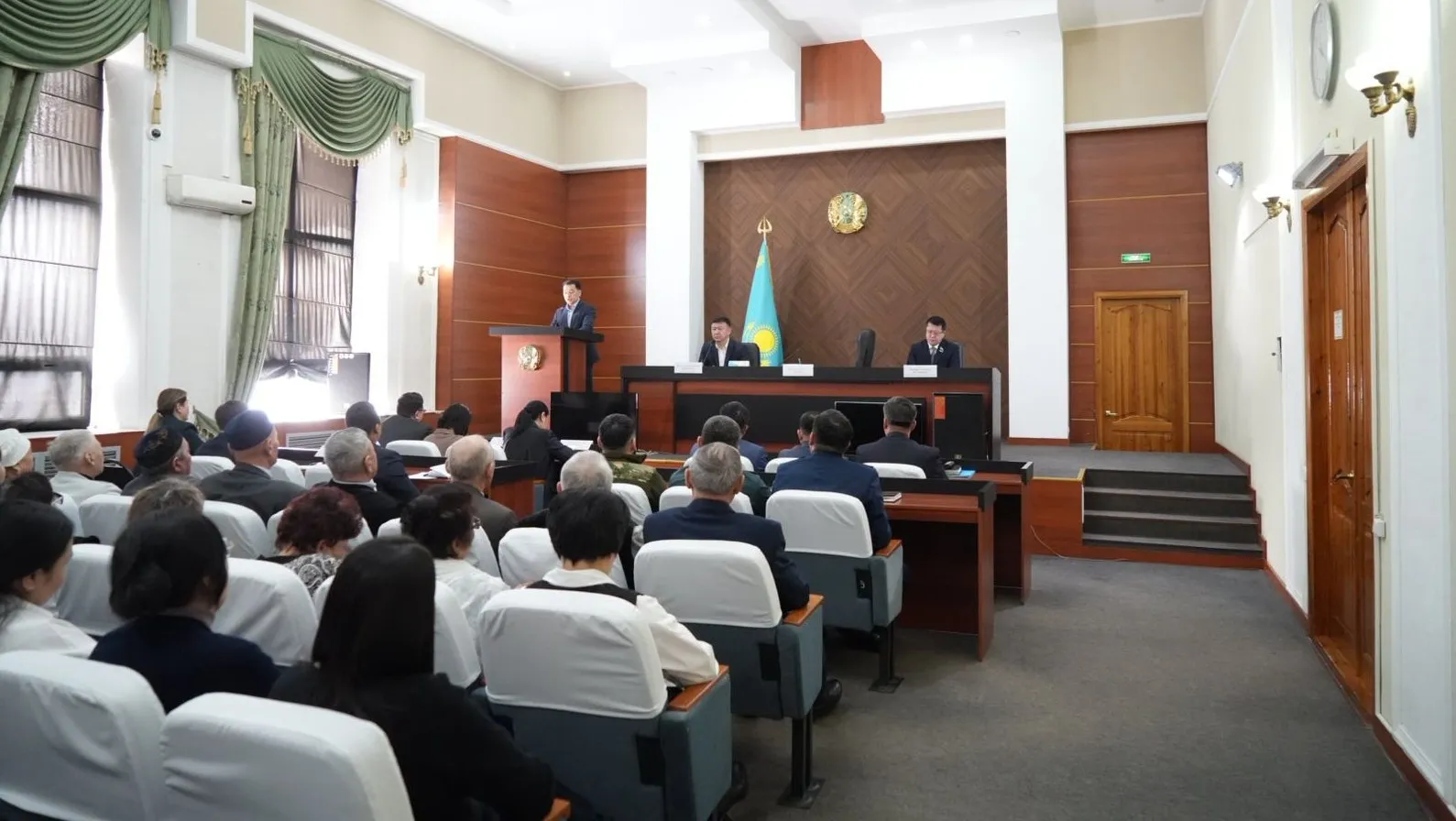 Конституционная реформа как стратегический выбор: в Жарминском районе обсудили проект Новой Конституции