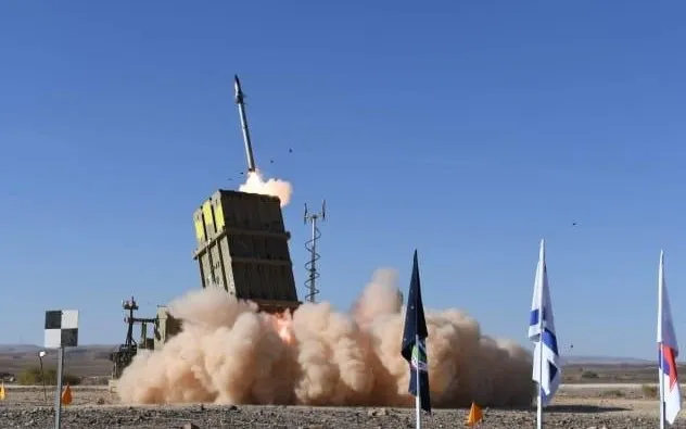 Иран Израильге қарымта жауап ретінде бірнеше зымыран жіберді   