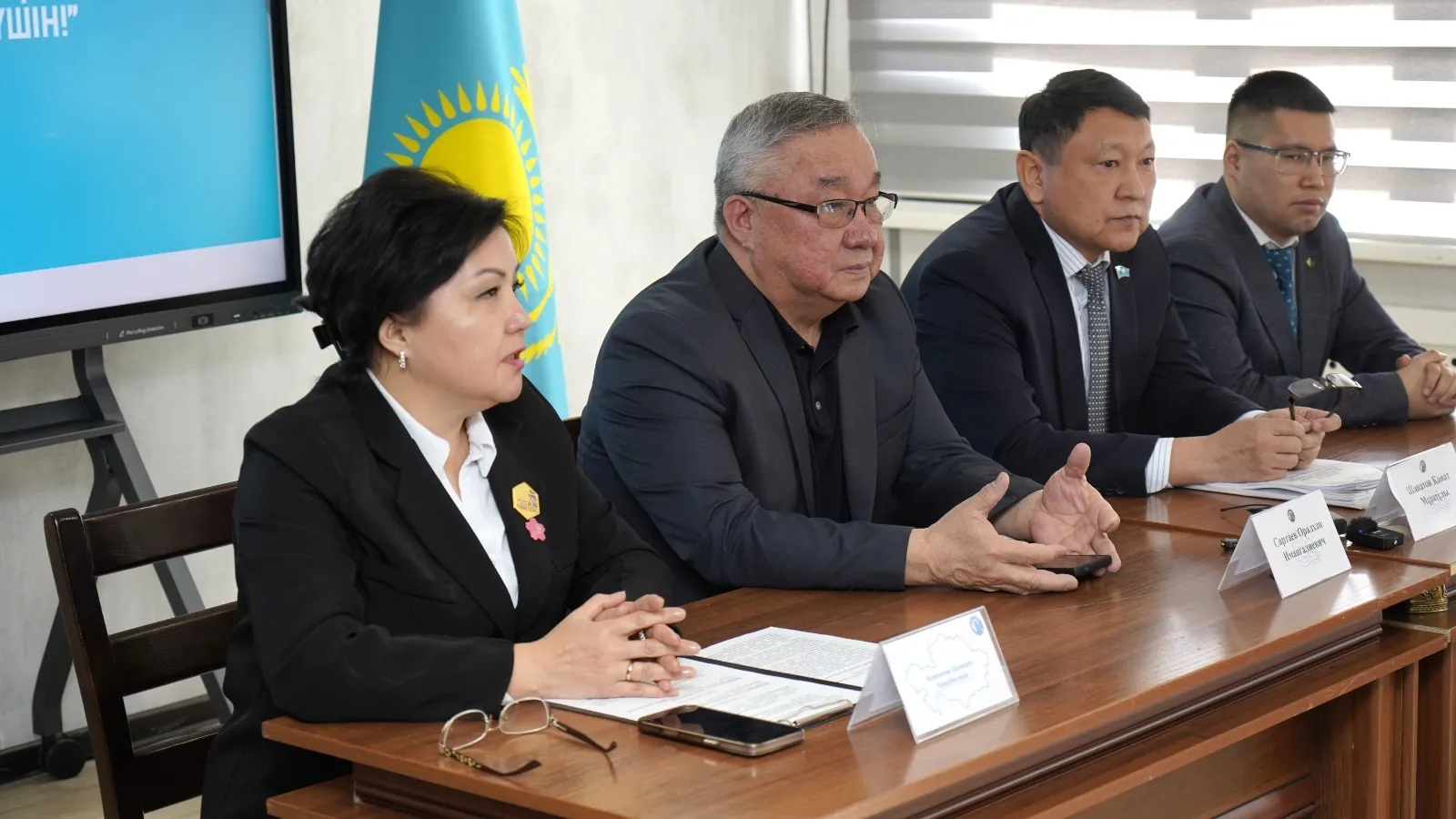 Коалиция мүшелері «IT және жаңа технологиялар колледжі» ұжымымен референдумды қолдау мәселесі бойынша кездесу өткізді