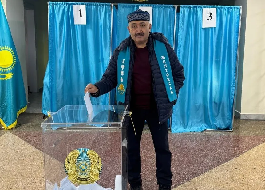 Бақыт Қалиназарұлы: Ата заң халыққа қызмет етуі керек