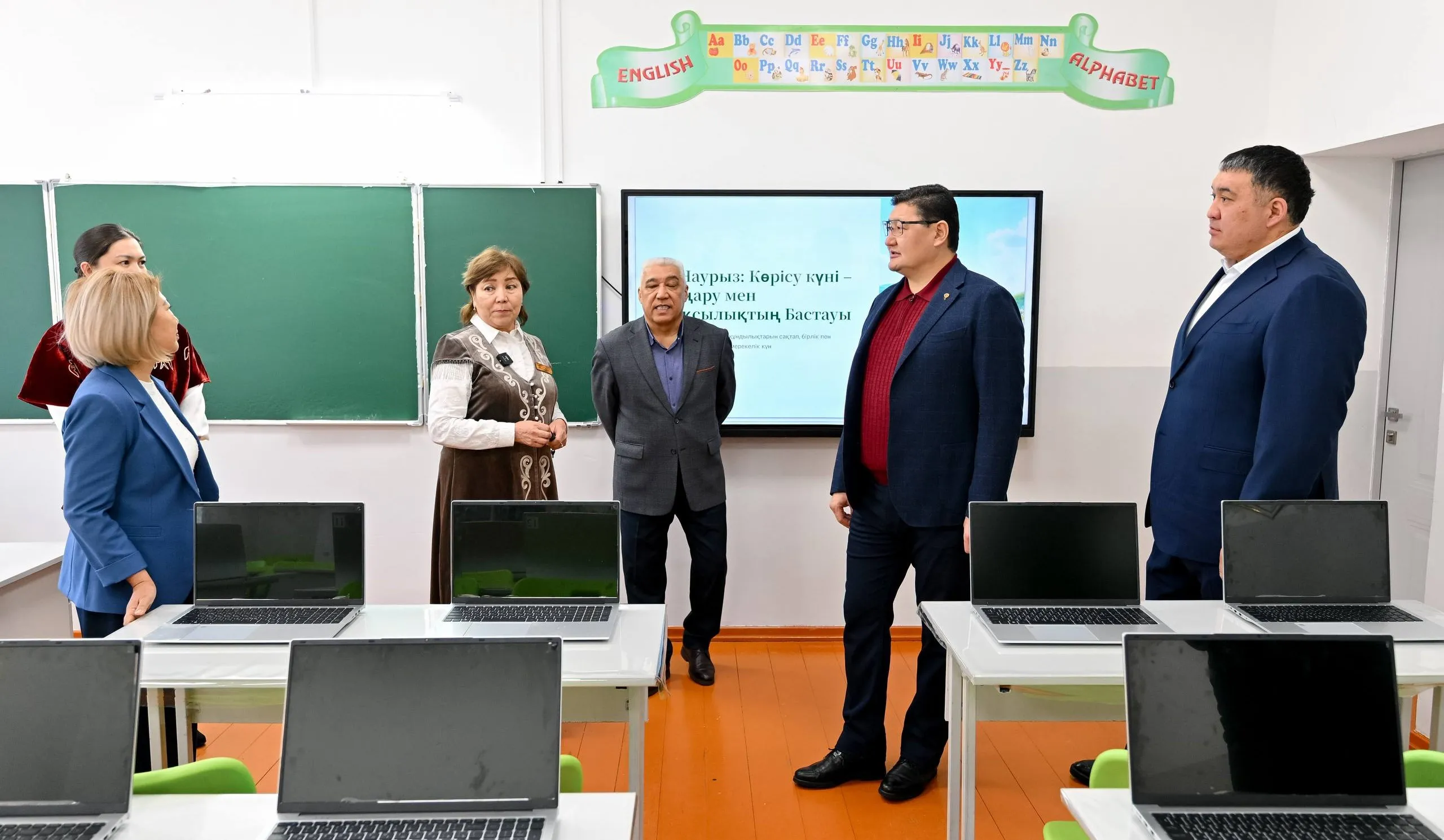 Облыс әкімі Аягөз ауданындағы білім нысандарын аралады