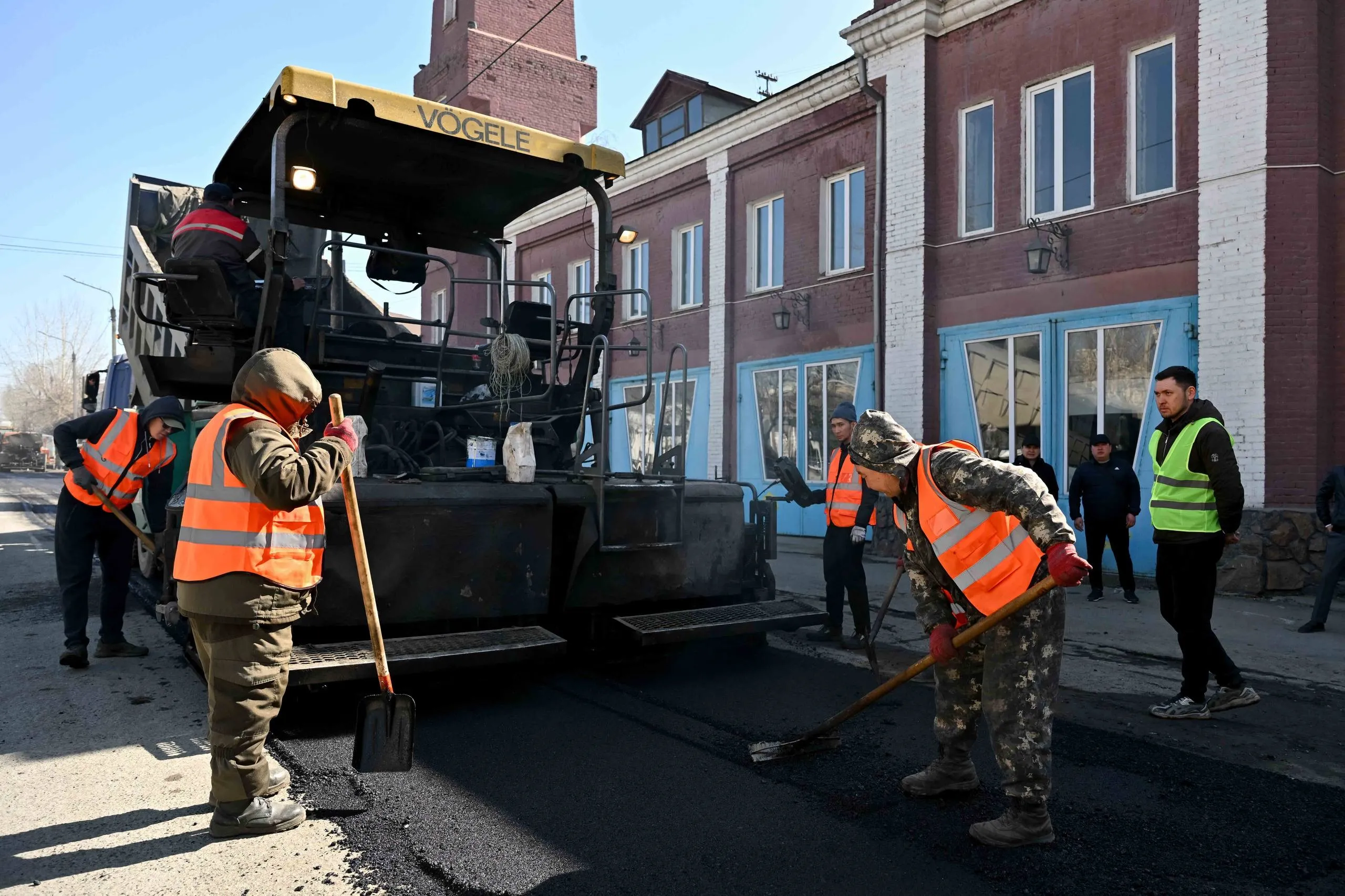В этом году в Семее будет заасфальтировано 100 улиц