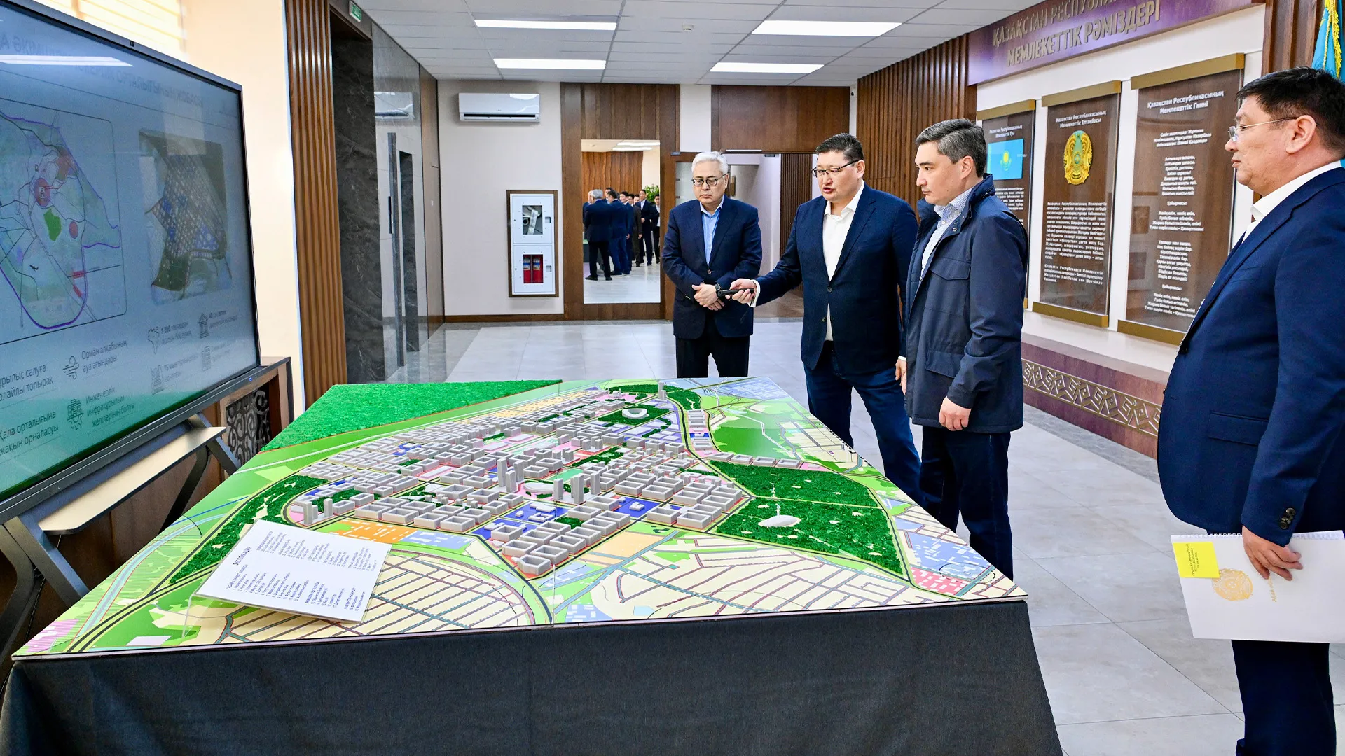 Олжас Бектенов ознакомился с ходом исполнения поручений Президента по развитию туристического потенциала области Абай