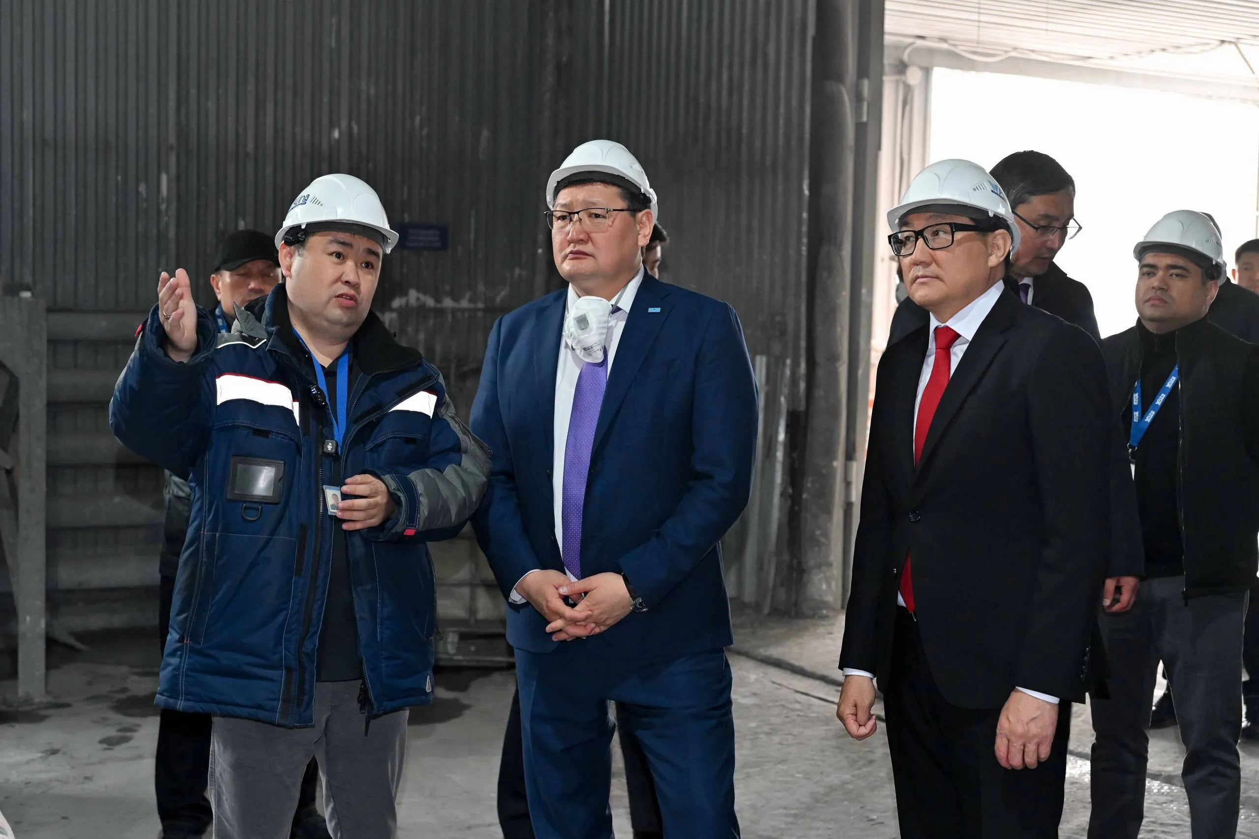 Облыс әкімі Семейдегі кәсіпорындарда болды