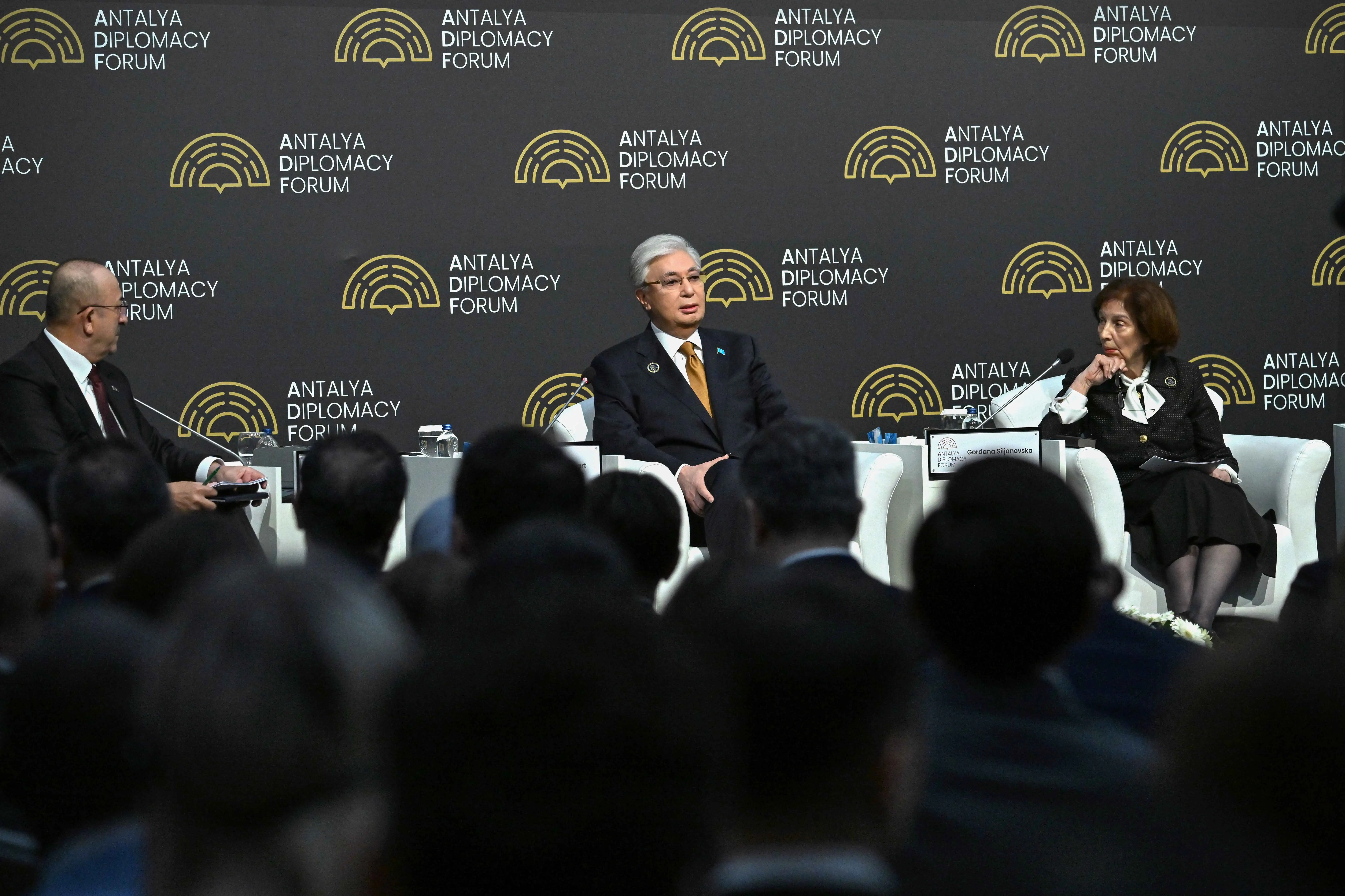 Глава государства принял участие в панельной сессии Анталийского дипломатического форума
