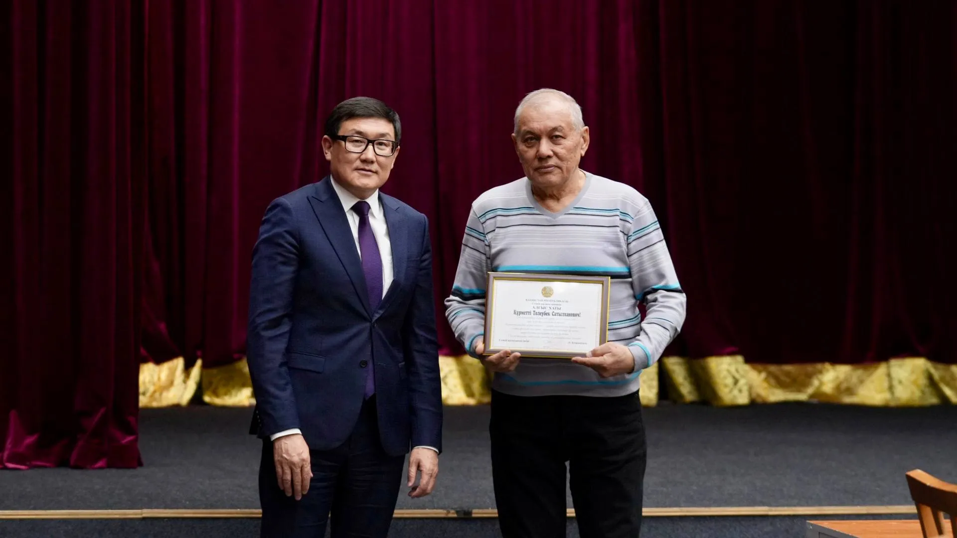 Аким города провел встречу с представителями КСК и ОСИ