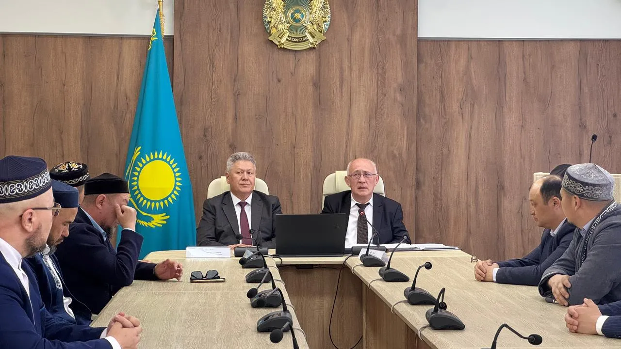 Діни бірлестік өкілдерімен дөңгелек үстел өтті