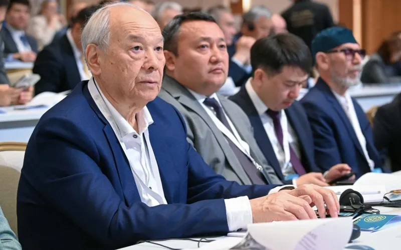 Президент Казахстана подчеркнул важность объективного подхода к истории