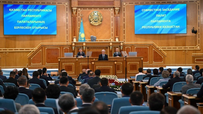 Президент: кейінгі үш жылда 300-ден астам өте маңызды заң қабылданды