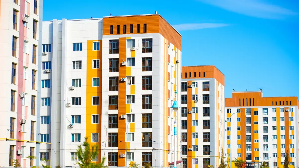 Количество сделок купли-продажи жилья увеличилось на 28,4%